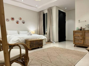 Studio with Private Entrance
